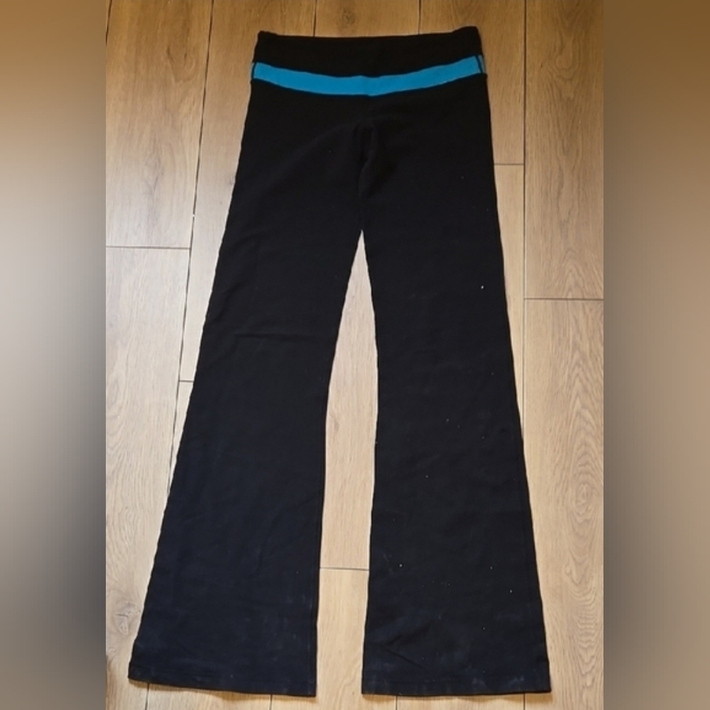 Lululemon Black Yoga Pants with Blue Waistband size 8